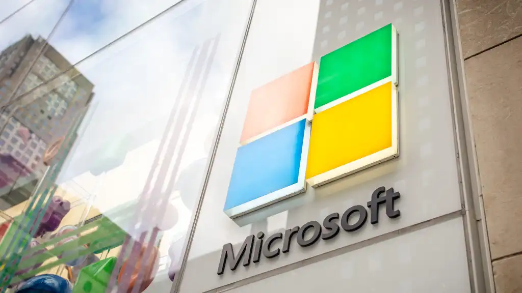 What clues reveal about a possible Windows 12