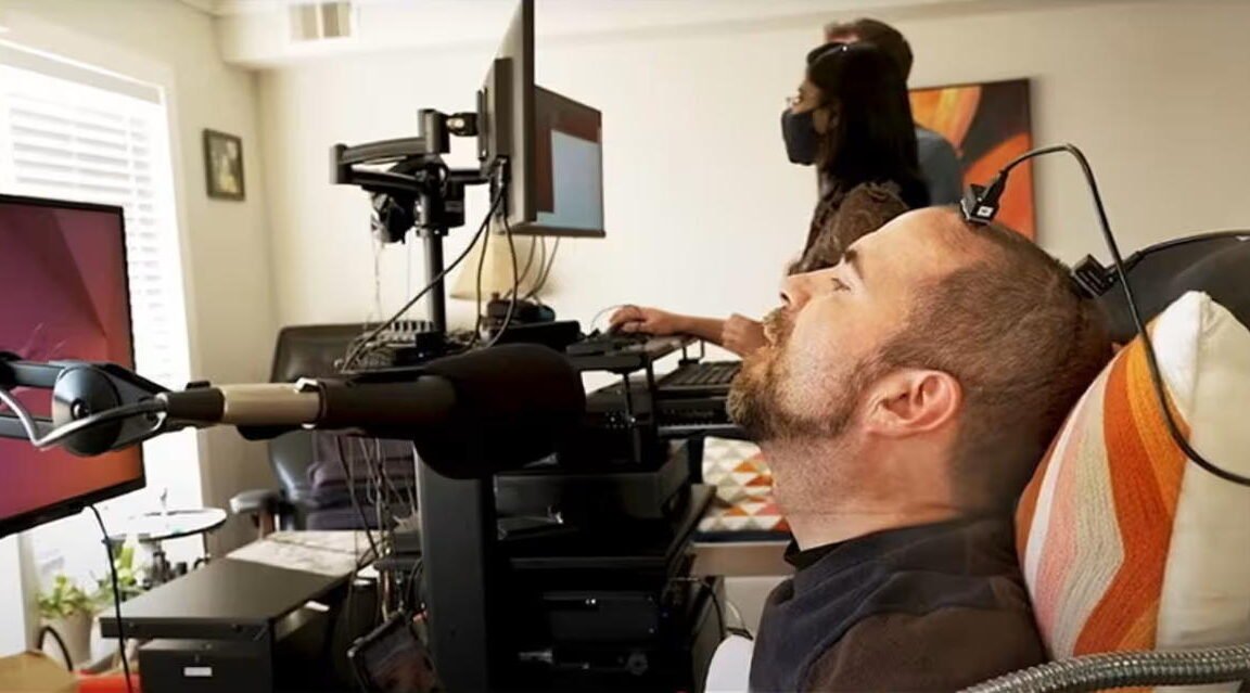 Neuroscientists are racing to turn brain waves into speech