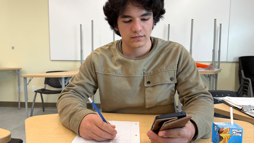 These First Nations students are teaching themselves