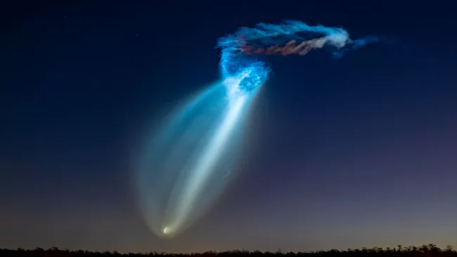 SpaceX Starlink launch creates gorgeous 'jellyfish' in predawn Florida skies